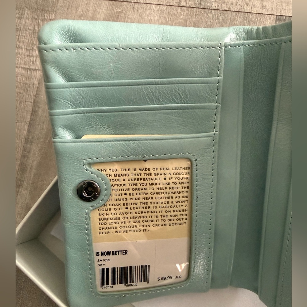 Status Anxiety Is Now Better Wallet - Picture 5 of 10